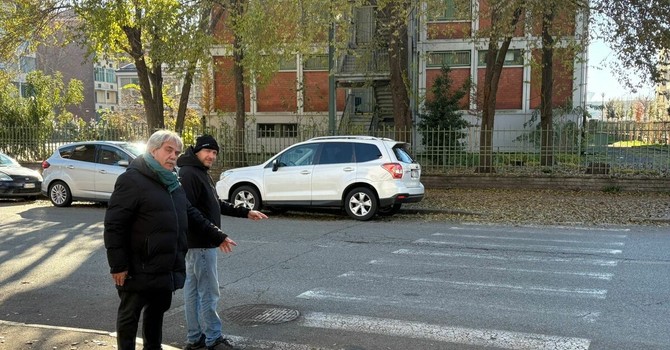 L'incrocio tra via Nallino e via Frattini nel mirino dei residenti L'incrocio tra via Nallino e via Frattini nel mirino dei residenti