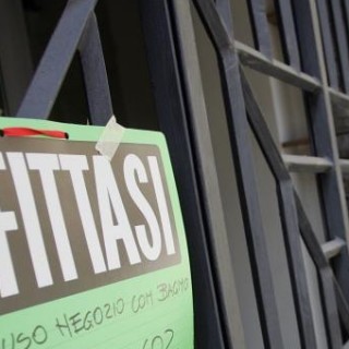 cartelli affittasi