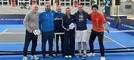 Campioni e studenti si sfidano a pickleball