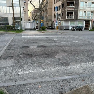 L'attraversamento problematico di corso Cairoli