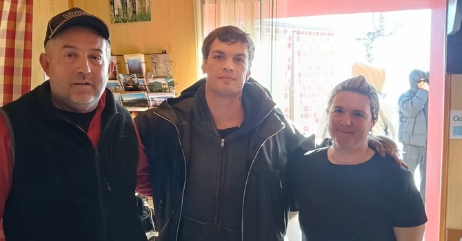 Blanco alla Vaccera: l’artista ha girato alcune scene di un nuovo videoclip e ha pranzato al Servin