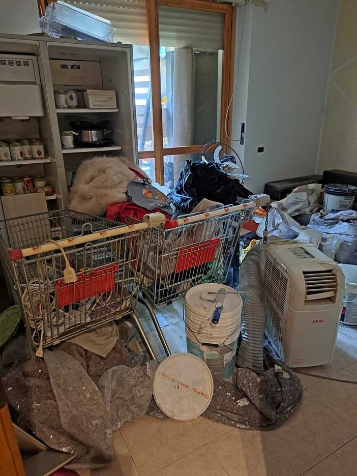 L'interno degli alloggi di via Roveda L'interno degli alloggi di via Roveda