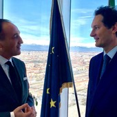 Il governatore Alberto Cirio e il presidente di Stellantis John Elkann