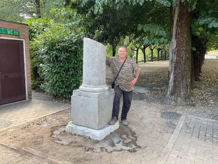 Danilo Pairone con la colonna