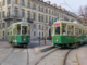 Una bella immagine con protagonisti due tram storici
