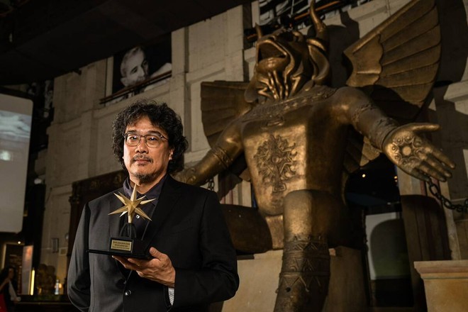 Bong Joon Ho, il regista di Parasite premiato con la Stella della Mole