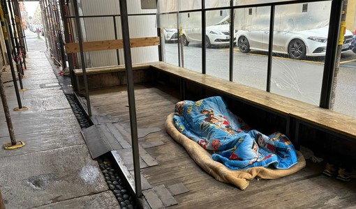 Il dehors occupato in via Gioberti