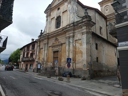 A Bricherasio San Bernardino riapre: messa con il vescovo e ritorno delle reliquie