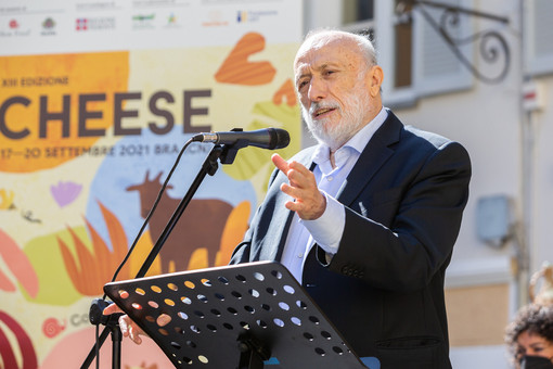 Carlo Petrini, aveva 76 anni