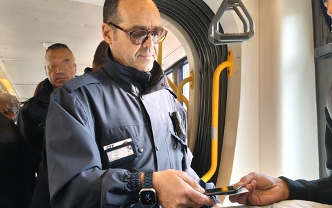 Il sindaco di Torino: "Nel 2026 nessun aumento sui biglietti bus, ma Regione compensi i tagli di Salvini"