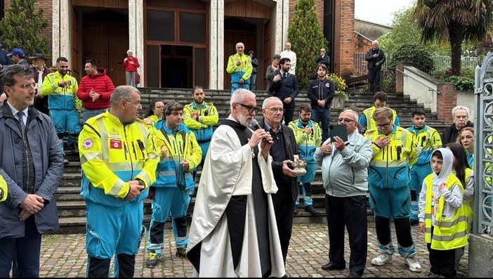 Un nuovo mezzo di soccorso per la città Un nuovo mezzo di soccorso per la città