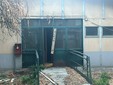 Ex scuola di via Baltimora 91, tagliate le erbacce