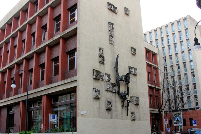 Una immagine della Biblioteca civica centrale