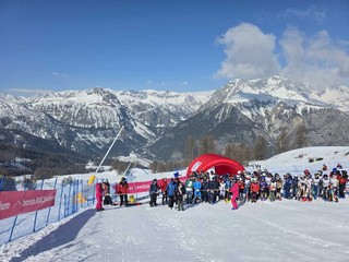 Bardonecchia inaugura il nuovo stadio dello sci