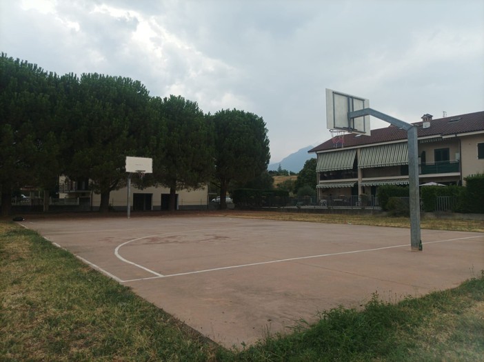 Bricherasio, una fontana per il campo da basket: maggioranza e minoranza fanno squadra Bricherasio, una fontana per il campo da basket: maggioranza e minoranza fanno squadra