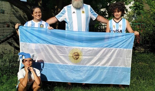 Tifo argentino sotto la Mole Tifo argentino sotto la Mole