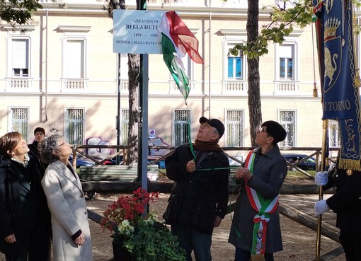 Pioniera della danza moderna, Torino intitola un'area giochi a Bella Hutter Pioniera della danza moderna, Torino intitola un'area giochi a Bella Hutter