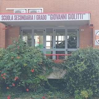 Cavour: le scuole medie mettono in mostra il nuovo logo