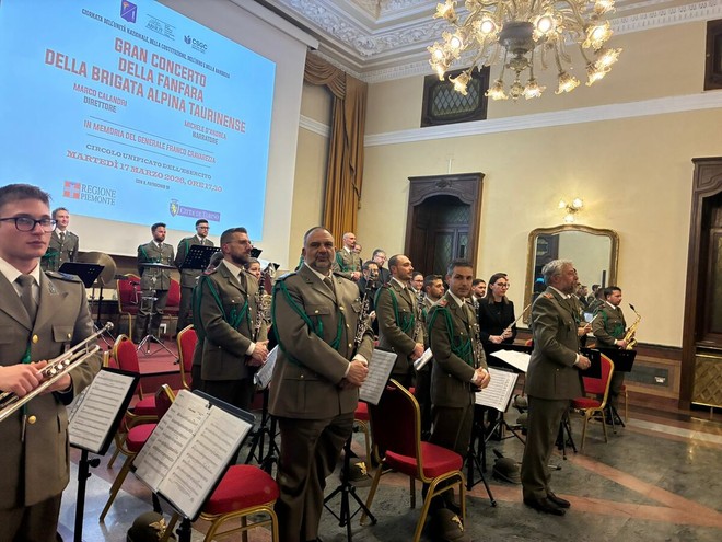 Un successo il Concerto della Fanfara della Brigata Alpina Taurinense Un successo il Concerto della Fanfara della Brigata Alpina Taurinense