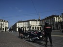 Controlli dei carabinieri in centro città Controlli dei carabinieri in centro città