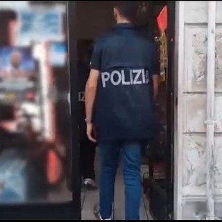 Minimarket delle molestie, il dipendente accusato lavorava in nero: segnalato all'Ispettorato del Lavoro Minimarket delle molestie, il dipendente accusato lavorava in nero: segnalato all'Ispettorato del Lavoro