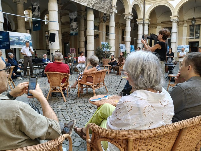 Nel Rettorato di via Po si fa colazione in mezzo ai ghiacciai