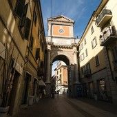 Immagine d'archivio del centro storico di Chieri Immagine d'archivio del centro storico di Chieri