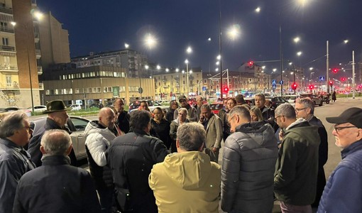 Ampia partecipazione dei commercianti al sopralluogo in largo Grosseto Ampia partecipazione dei commercianti al sopralluogo in largo Grosseto