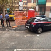 Viaggiavano a bordo di un furgone con rame e cesoie rubate da un cantiere: nei guai 2 cugini Viaggiavano a bordo di un furgone con rame e cesoie rubate da un cantiere: nei guai 2 cugini