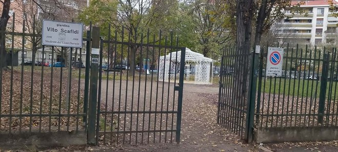 Il cancello ripristinato al giardino Scafidi