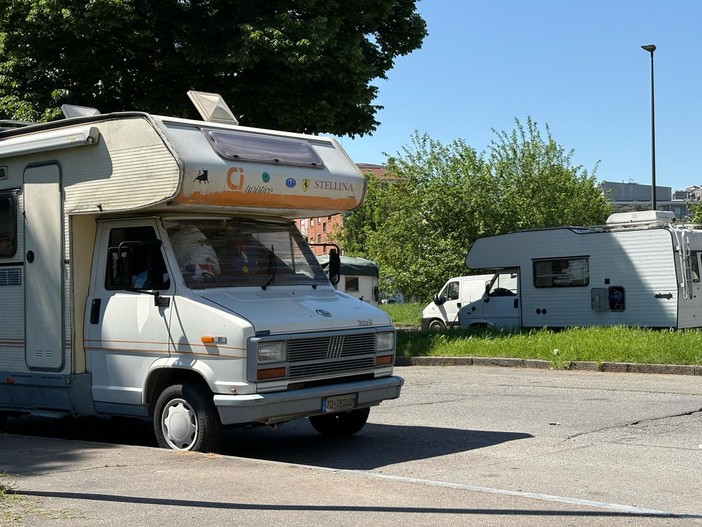 Turismo itinerante, l'opzione confisca contro l'emergenza camper