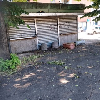 Il chiosco abbandonato di piazzale Rostagno sarà rimesso a bando