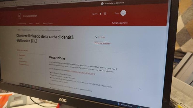 Chieri, Carta d'identità elettronica: al via la campagna per promuoverla tra i cittadini Chieri, Carta d'identità elettronica: al via la campagna per promuoverla tra i cittadini
