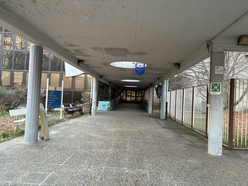 L'atrio del centro civico della 7 L'atrio del centro civico della 7