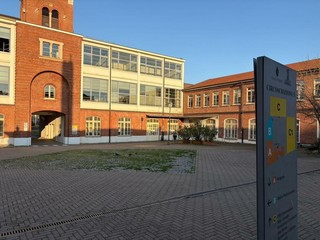 Il cortile del centro civico della 5