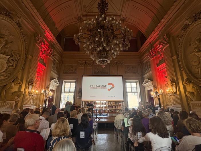 Da "consenso" a "pari opportunità", al Circolo dei lettori le parole del Dizionario di genere vanno all'asta Da "consenso" a "pari opportunità", al Circolo dei lettori le parole del Dizionario di genere vanno all'asta