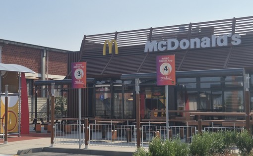 Conto alla rovescia: il McDonald’s di Cavour vicino all’apertura