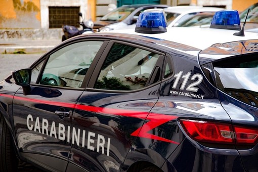 Sorpreso a rubare gasolio dall'azienda: operaio di Caluso incastrato dal datore di lavoro e denunciato Sorpreso a rubare gasolio dall'azienda: operaio di Caluso incastrato dal datore di lavoro e denunciato