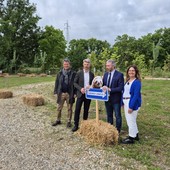 Da sinistra, Andrea Ferrero (presidente Fondazione Zoom), Umberto Maccario (ad gruppo Zoom), Jacopo Suppo ed Elisa Molinario (direttrice della Fondazione)
