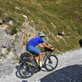 Sulle tracce di Walter Bonatti: Giovanni Panzera conclude al Colle di Nava la sua traversata delle Alpi Sulle tracce di Walter Bonatti: Giovanni Panzera conclude al Colle di Nava la sua traversata delle Alpi