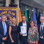 La consegna della pergamena al presidente Roberto Bruno La consegna della pergamena al presidente Roberto Bruno