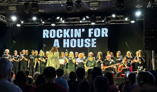Alcuni momento del concerto all'Hiroshima Alcuni momento del concerto all'Hiroshima