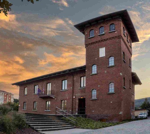 Ad Avigliana la nuova Casa del Popolo restituita ai cittadini Ad Avigliana la nuova Casa del Popolo restituita ai cittadini