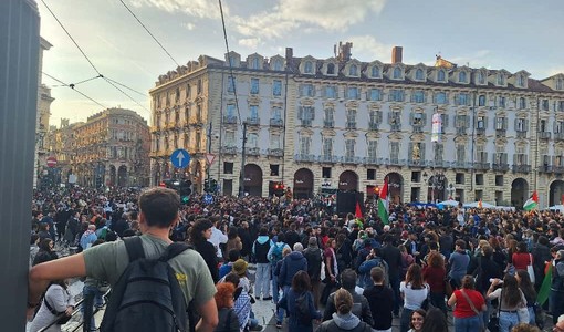 Foto di una manifestazione pro Gaza nel centro di Torino