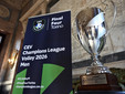 Il trofeo della CEV Champions League tra Palazzo Civico e Grattacielo Piemonte Il trofeo della CEV Champions League tra Palazzo Civico e Grattacielo Piemonte