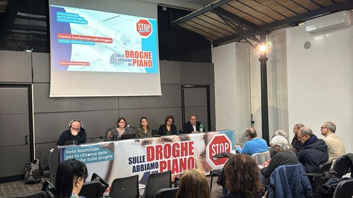 AVS Piemonte alla Controconferenza nazionale “Sulle droghe abbiamo un piano" AVS Piemonte alla Controconferenza nazionale “Sulle droghe abbiamo un piano"