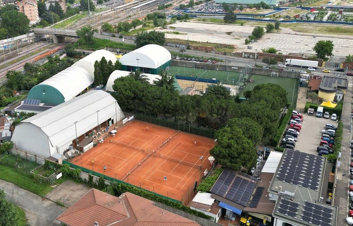 Davis e Billie Jean King Cup in vetrina a Torino Davis e Billie Jean King Cup in vetrina a Torino