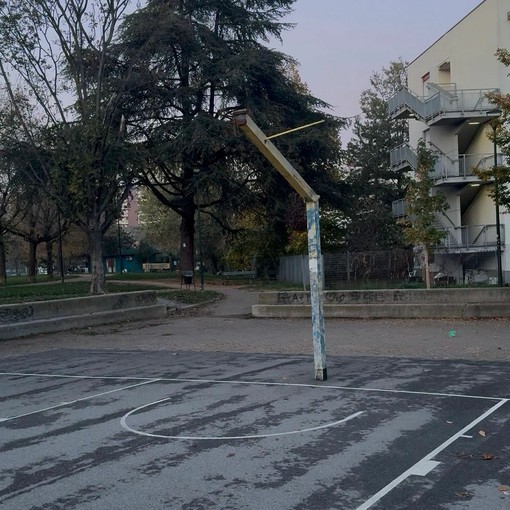 Il campo da basket di via Braccini