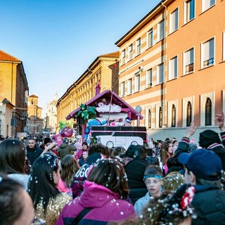 Una foto della scorsa edizione del Carnevale di Chieri