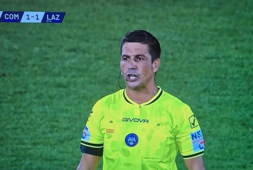 Manganiello durante il Var in Como-Lazio